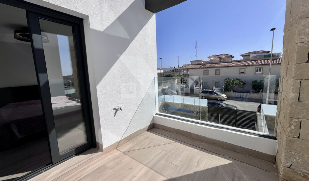 Reventa - Villa - Playa Flamenca - Costa Blanca