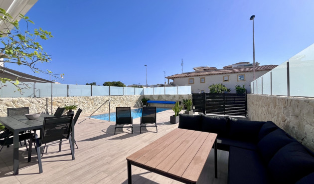Reventa - Villa - Playa Flamenca - Costa Blanca