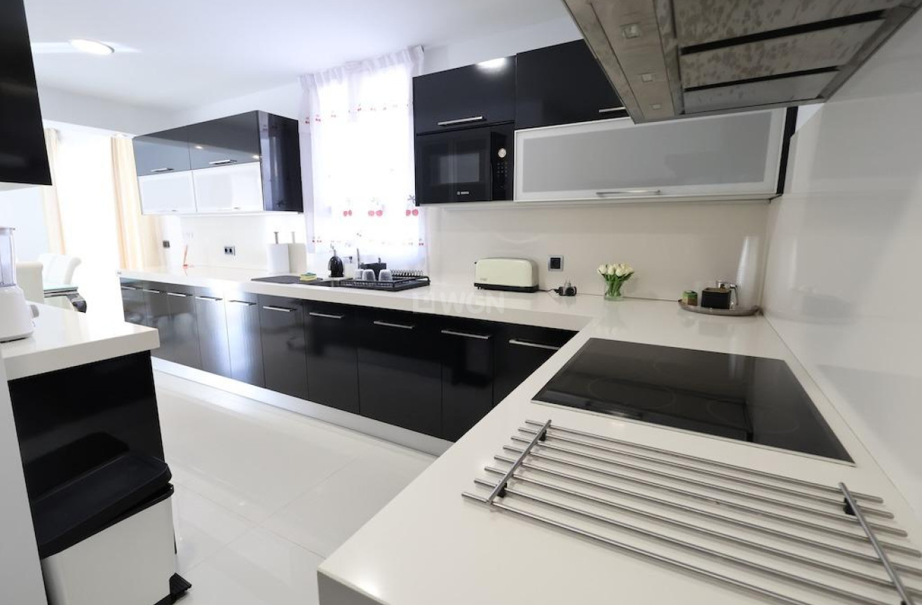 Resale - Villa - Cabo Roig - Costa Blanca