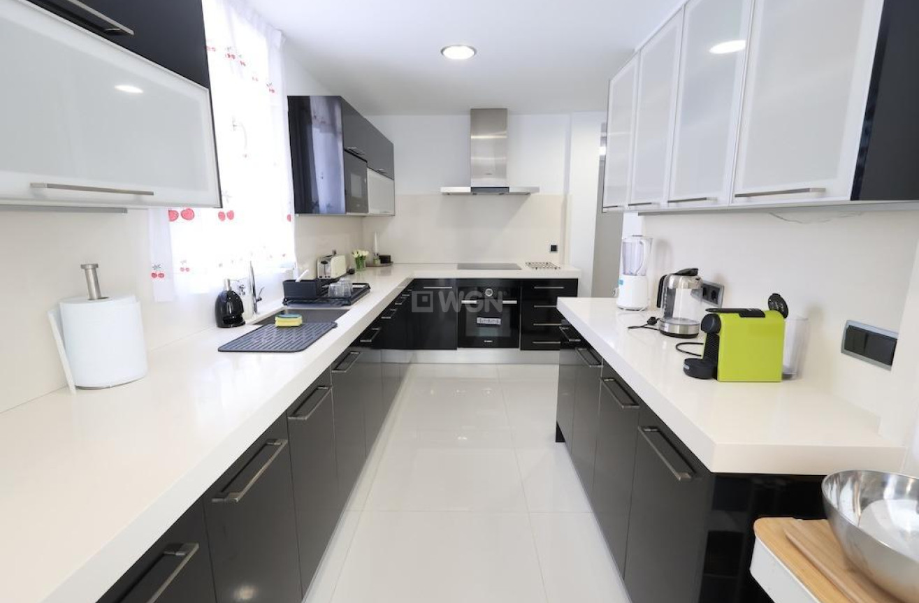 Resale - Villa - Cabo Roig - Costa Blanca