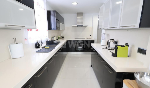 Resale - Villa - Cabo Roig - Costa Blanca