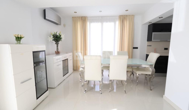 Resale - Villa - Cabo Roig - Costa Blanca