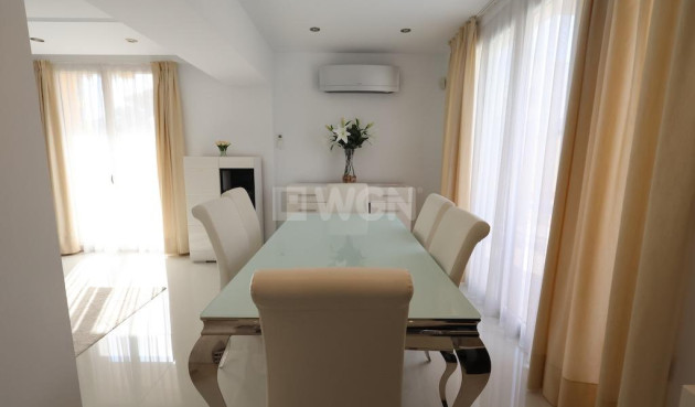 Resale - Villa - Cabo Roig - Costa Blanca