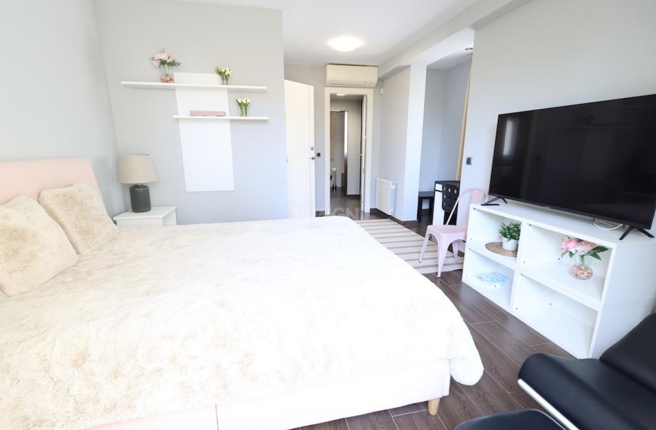 Resale - Villa - Cabo Roig - Costa Blanca