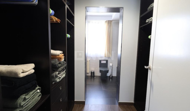 Resale - Villa - Cabo Roig - Costa Blanca