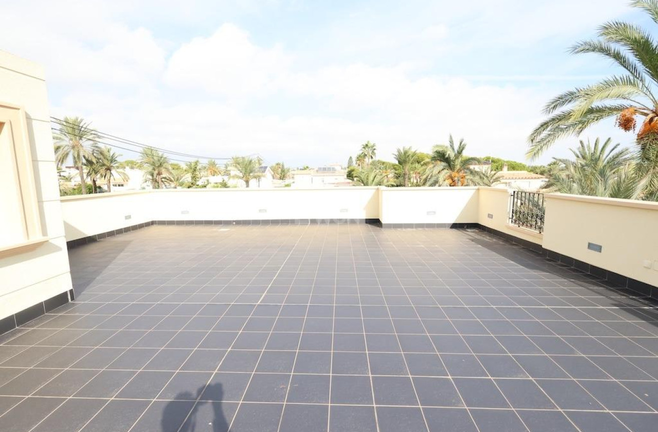 Resale - Villa - Cabo Roig - Costa Blanca