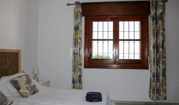 Odsprzedaż - Villa - Nerja - Costa del Sol