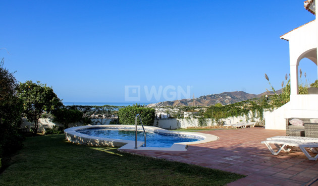 Odsprzedaż - Villa - Nerja - Costa del Sol