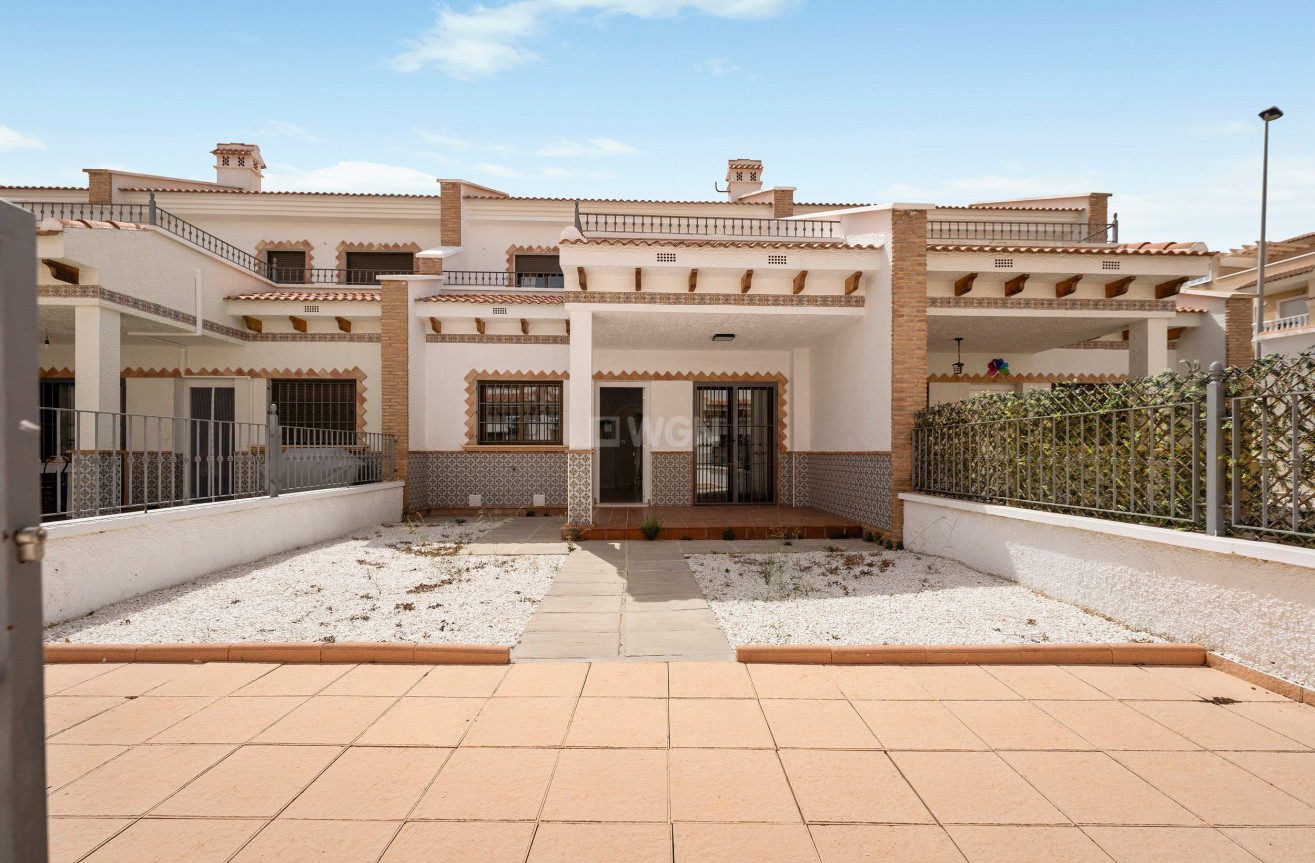 Resale - Townhouse - San Miguel de Salinas - Inland