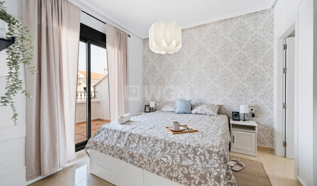 Resale - Townhouse - San Miguel de Salinas - Inland