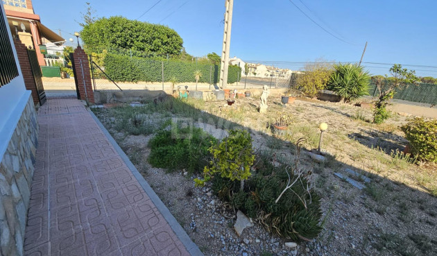 Odsprzedaż - Villa - Guardamar del Segura - Buenavista