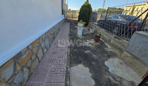 Odsprzedaż - Villa - Guardamar del Segura - Buenavista