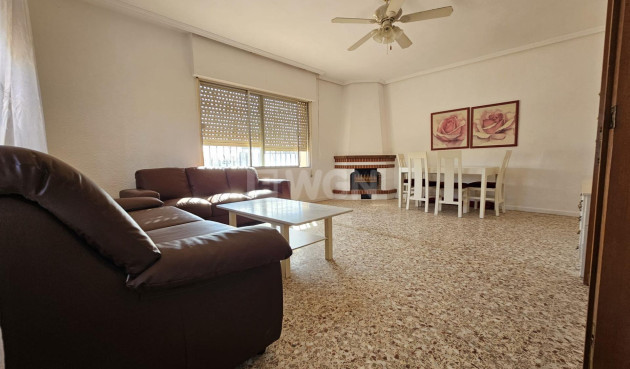 Odsprzedaż - Villa - Guardamar del Segura - Buenavista