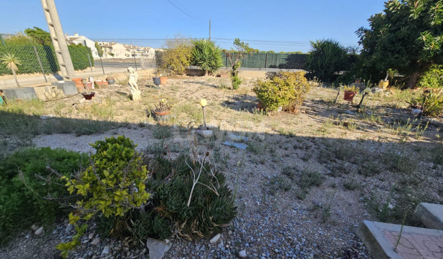 Odsprzedaż - Villa - Guardamar del Segura - Buenavista