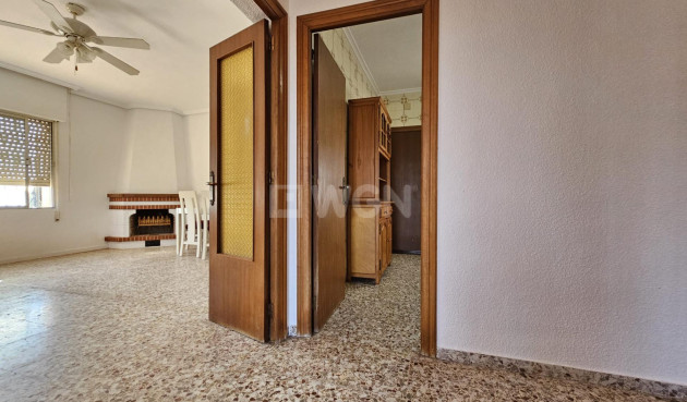 Odsprzedaż - Villa - Guardamar del Segura - Buenavista