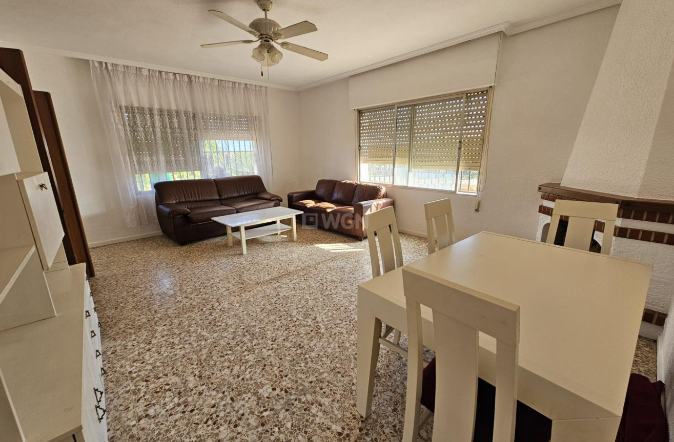 Odsprzedaż - Villa - Guardamar del Segura - Buenavista