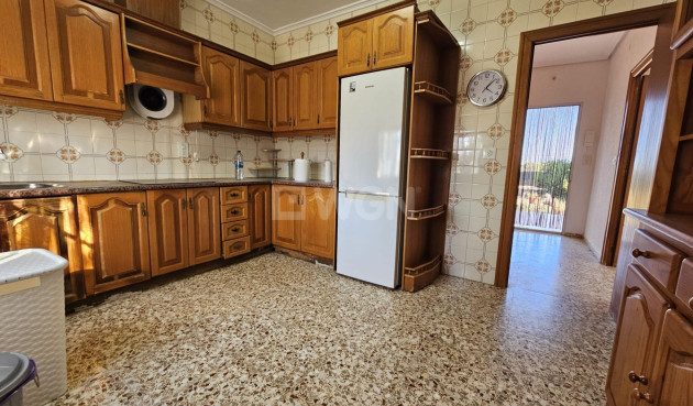 Odsprzedaż - Villa - Guardamar del Segura - Buenavista