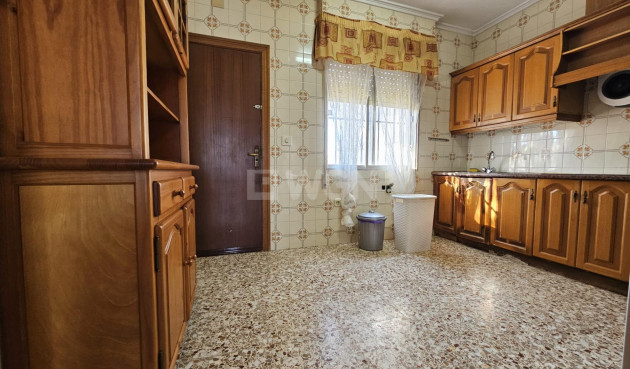 Odsprzedaż - Villa - Guardamar del Segura - Buenavista