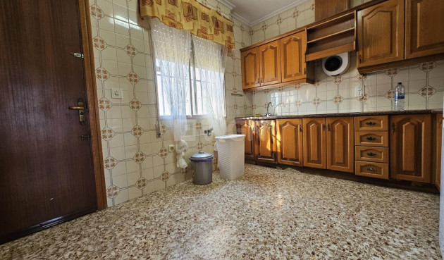 Odsprzedaż - Villa - Guardamar del Segura - Buenavista