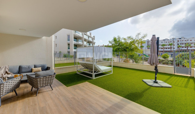 Odsprzedaż - Mieszkanie w bloku - Orihuela Costa - Villamartín-las Filipinas