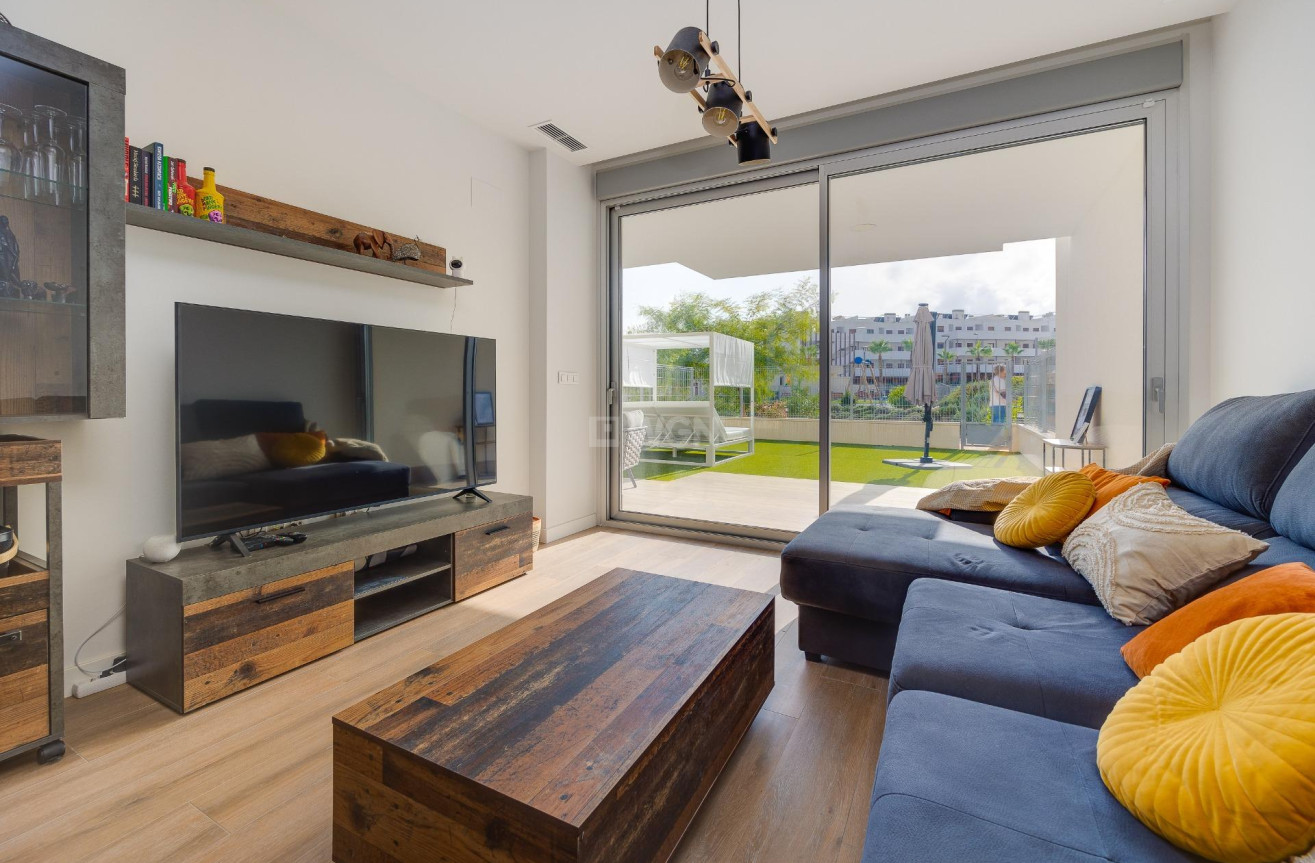 Odsprzedaż - Mieszkanie w bloku - Orihuela Costa - Villamartín-las Filipinas