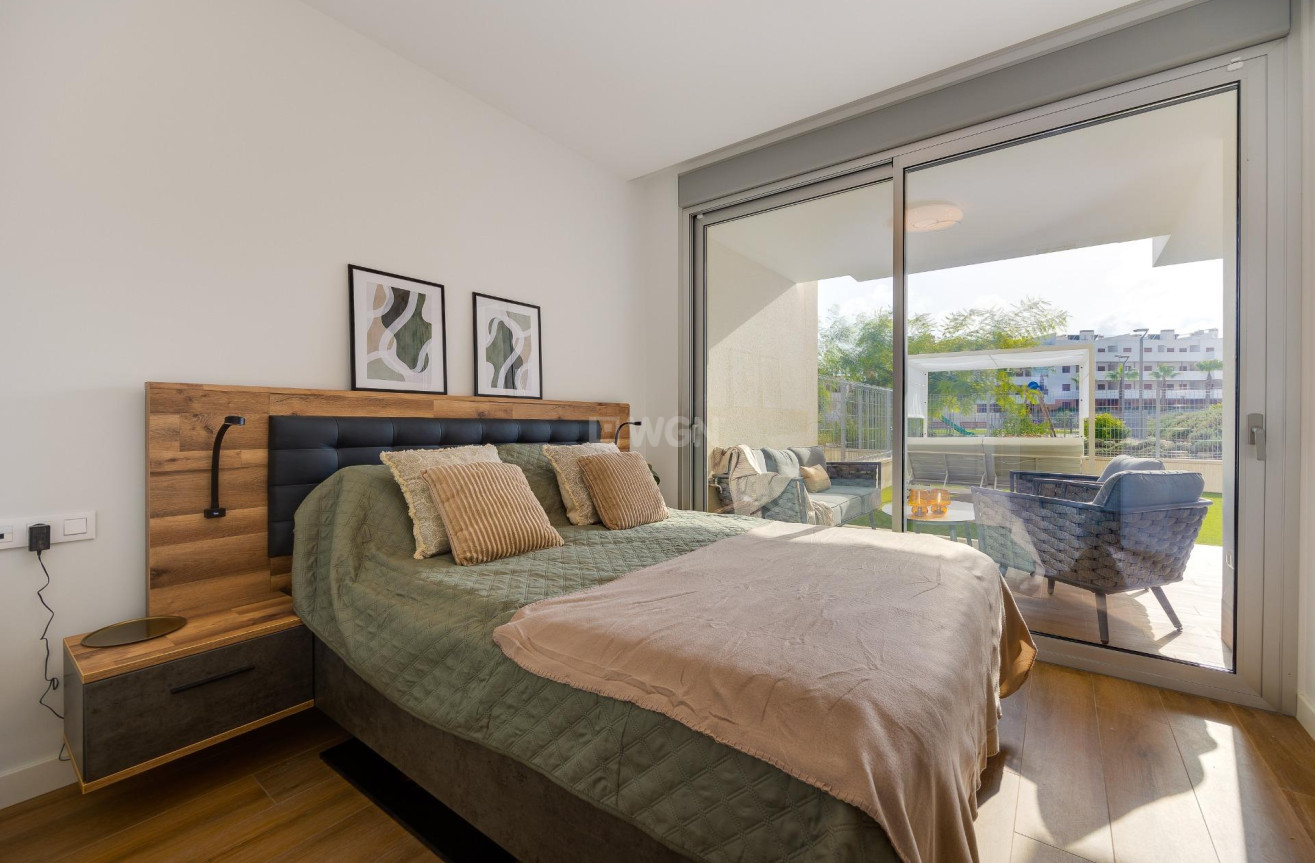 Odsprzedaż - Mieszkanie w bloku - Orihuela Costa - Villamartín-las Filipinas