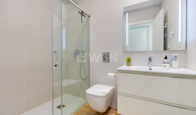 Odsprzedaż - Mieszkanie w bloku - Orihuela Costa - Villamartín-las Filipinas