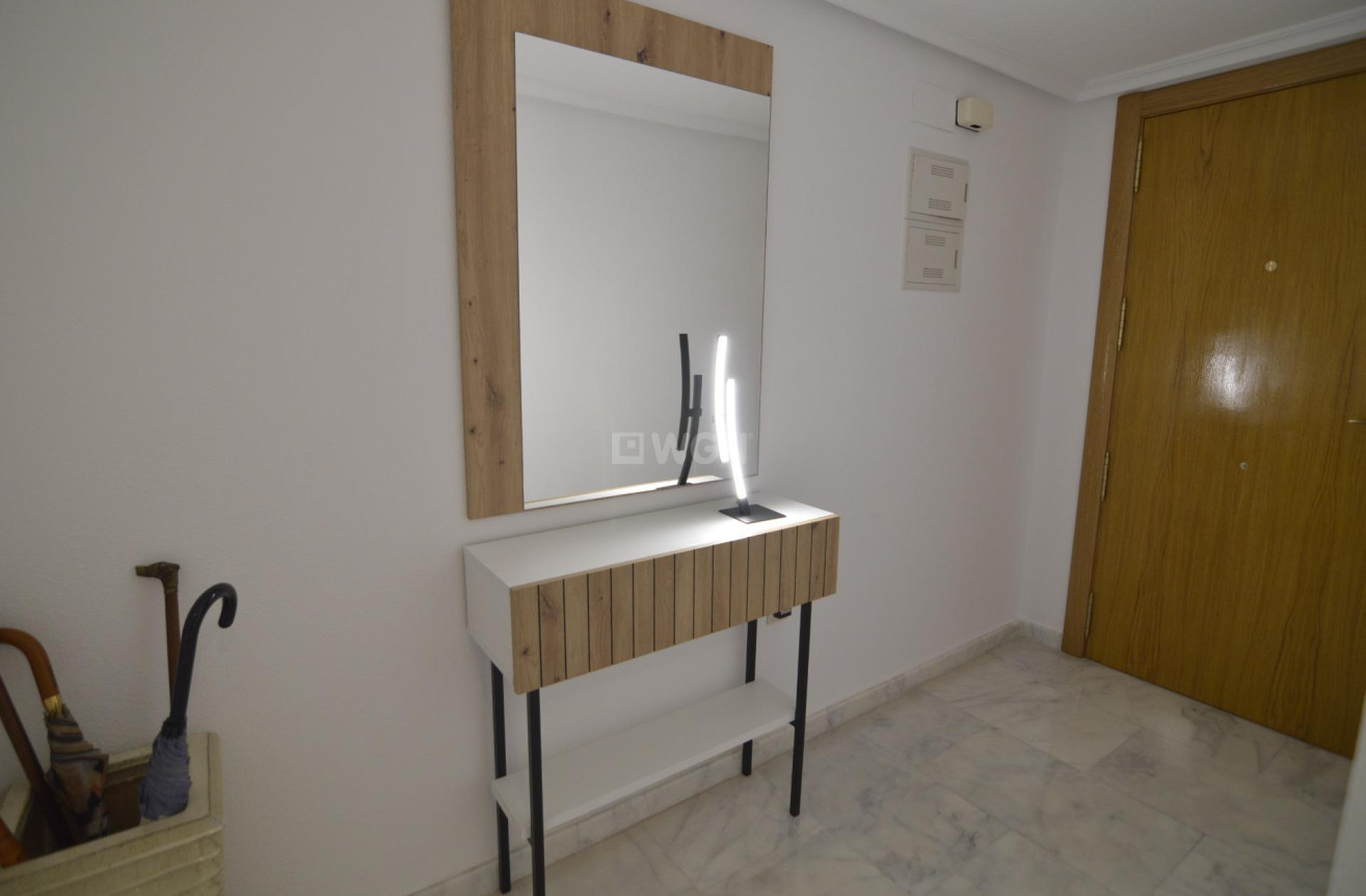 Reventa - Apartamento / piso - Torrevieja - Playa del Cura