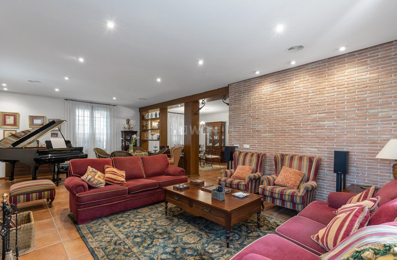 Odsprzedaż - Villa - Torrevieja - La Veleta