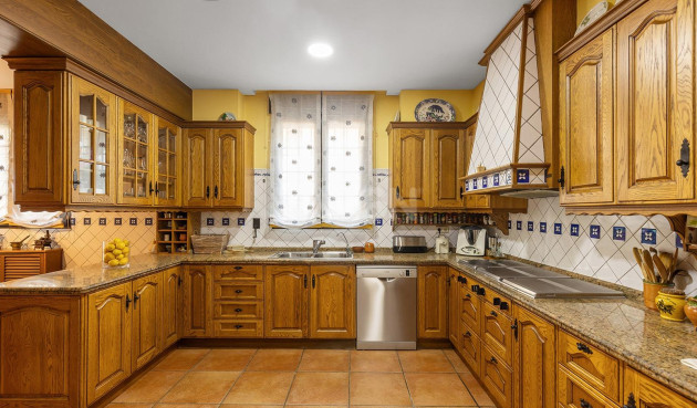 Odsprzedaż - Villa - Torrevieja - La Veleta