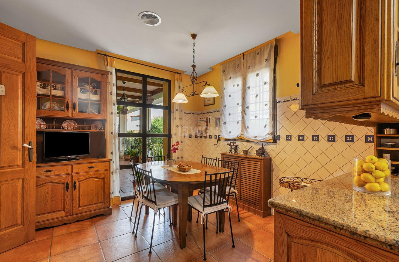 Odsprzedaż - Villa - Torrevieja - La Veleta