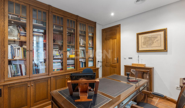 Odsprzedaż - Villa - Torrevieja - La Veleta