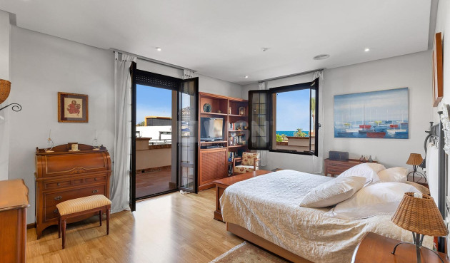 Odsprzedaż - Villa - Torrevieja - La Veleta