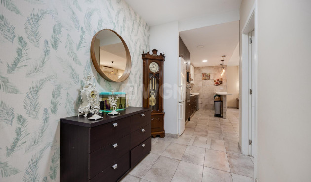 Odsprzedaż - Kamienica - Torrevieja - Centro