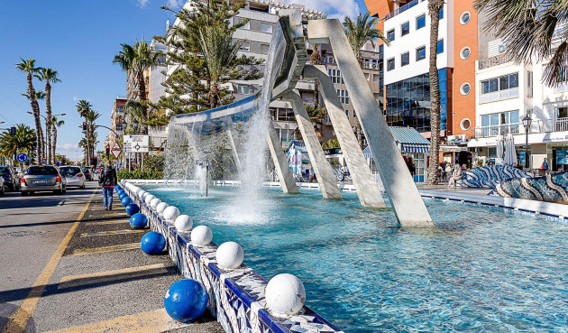 Odsprzedaż - Kamienica - Torrevieja - Centro