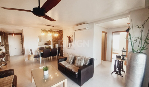 Odsprzedaż - Mieszkanie w bloku - Sucina - Inland