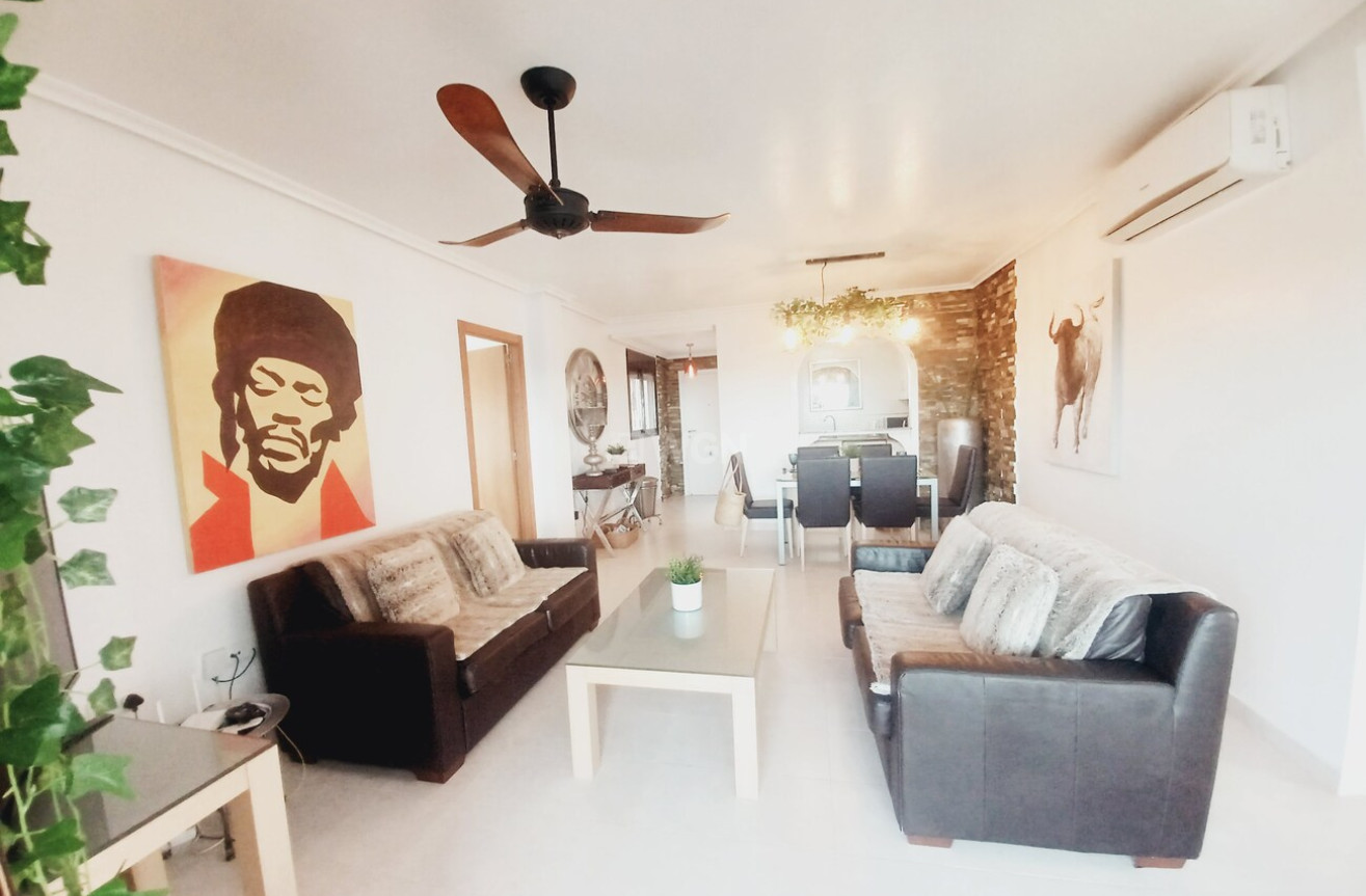 Odsprzedaż - Mieszkanie w bloku - Sucina - Inland