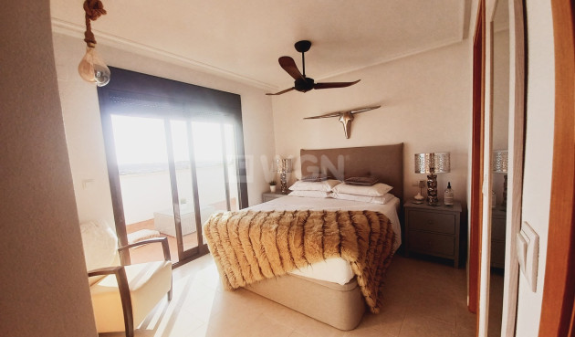 Odsprzedaż - Mieszkanie w bloku - Sucina - Inland