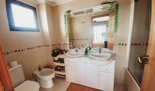 Odsprzedaż - Mieszkanie w bloku - Sucina - Inland