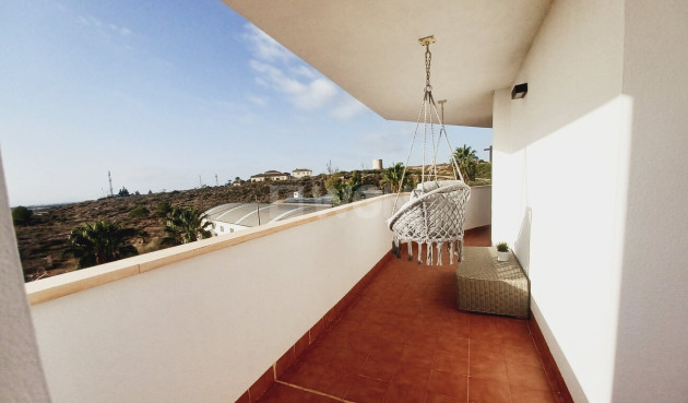 Odsprzedaż - Mieszkanie w bloku - Sucina - Inland