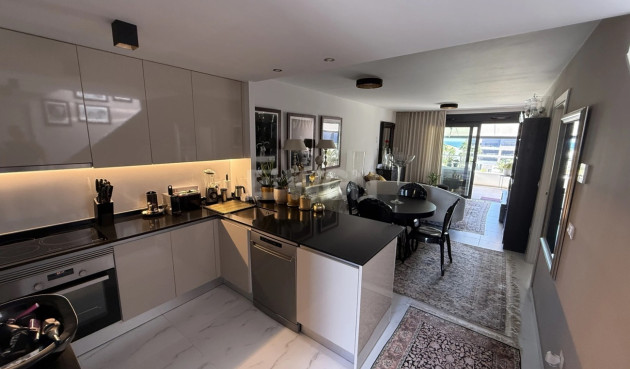 Reventa - Apartamento / piso - Playa Flamenca - Costa Blanca