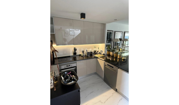 Reventa - Apartamento / piso - Playa Flamenca - Costa Blanca