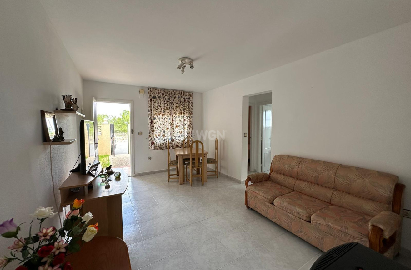 Resale - Bungalow - Torrevieja