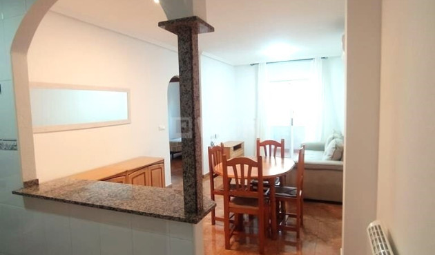 Odsprzedaż - Mieszkanie w bloku - Torrevieja - El Molino