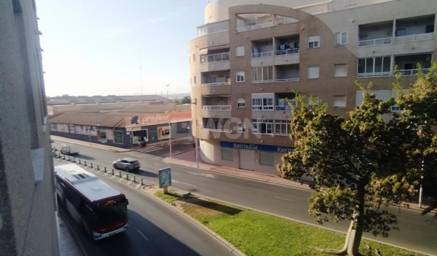 Odsprzedaż - Mieszkanie w bloku - Torrevieja - El Molino