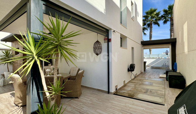 Resale - Villa - Orihuela Costa - Costa Blanca