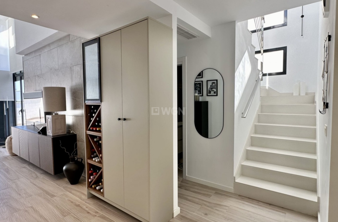 Resale - Villa - Orihuela Costa - Costa Blanca