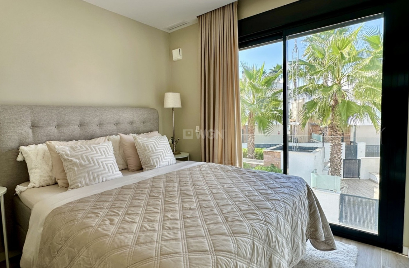 Resale - Villa - Orihuela Costa - Costa Blanca