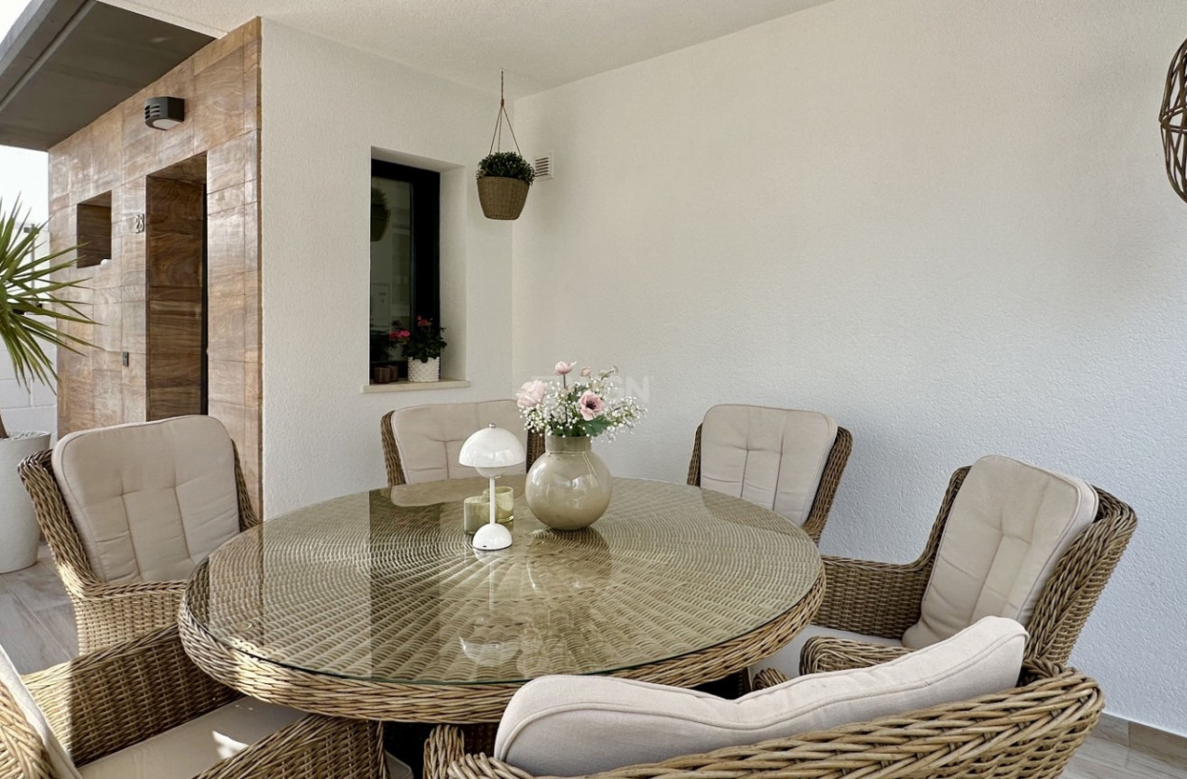 Resale - Villa - Orihuela Costa - Costa Blanca