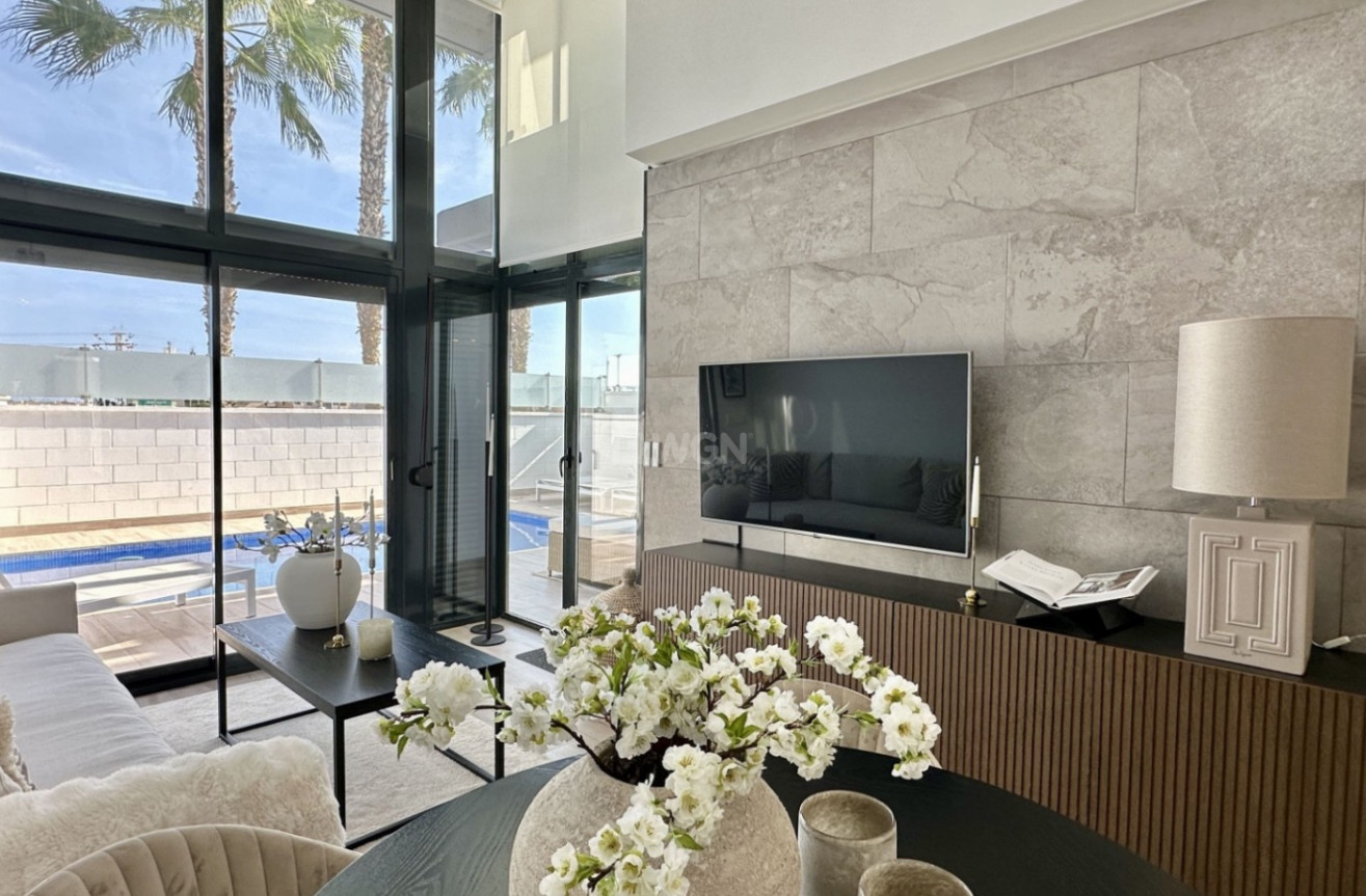 Resale - Villa - Orihuela Costa - Costa Blanca